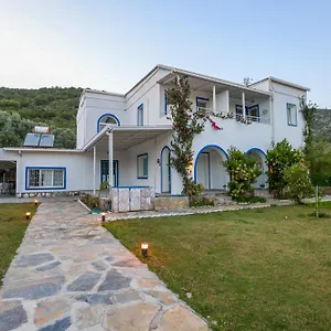 Yalıyanı Restaurant Yalıçiftlik